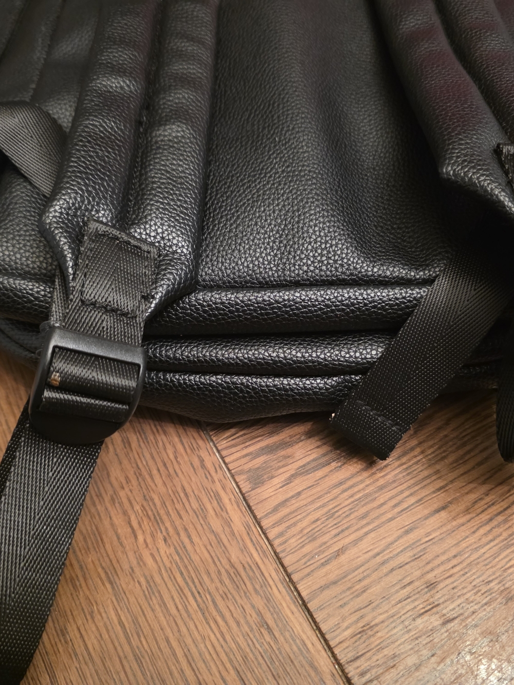 Bugatti Black Pebbled Faux Leather Drawstring Laptop Backpack - Picture 4 of 13